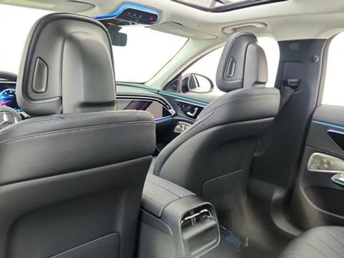 Used 2024 Mercedes-Benz E 350 4MATIC Sedan image 30