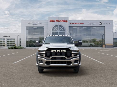 New 2026 RAM 5500 Tradesman AWD/4WD image 5