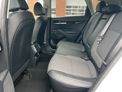 Certified 2023 Kia Seltos S w/ Navigation Package image 21