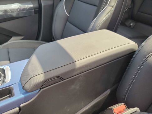 New 2025 Chevrolet Equinox EV LT w/ Convenience Package II image 16