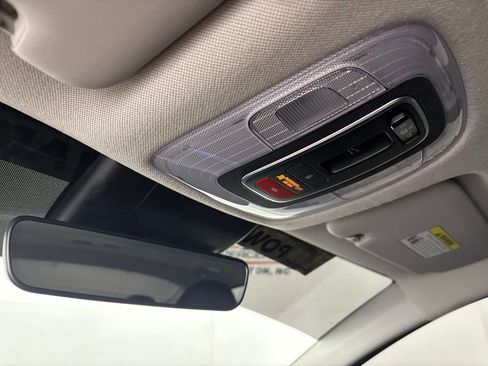 Used 2023 Hyundai Elantra Limited w/ Preferred Accessory Package FWD image 24