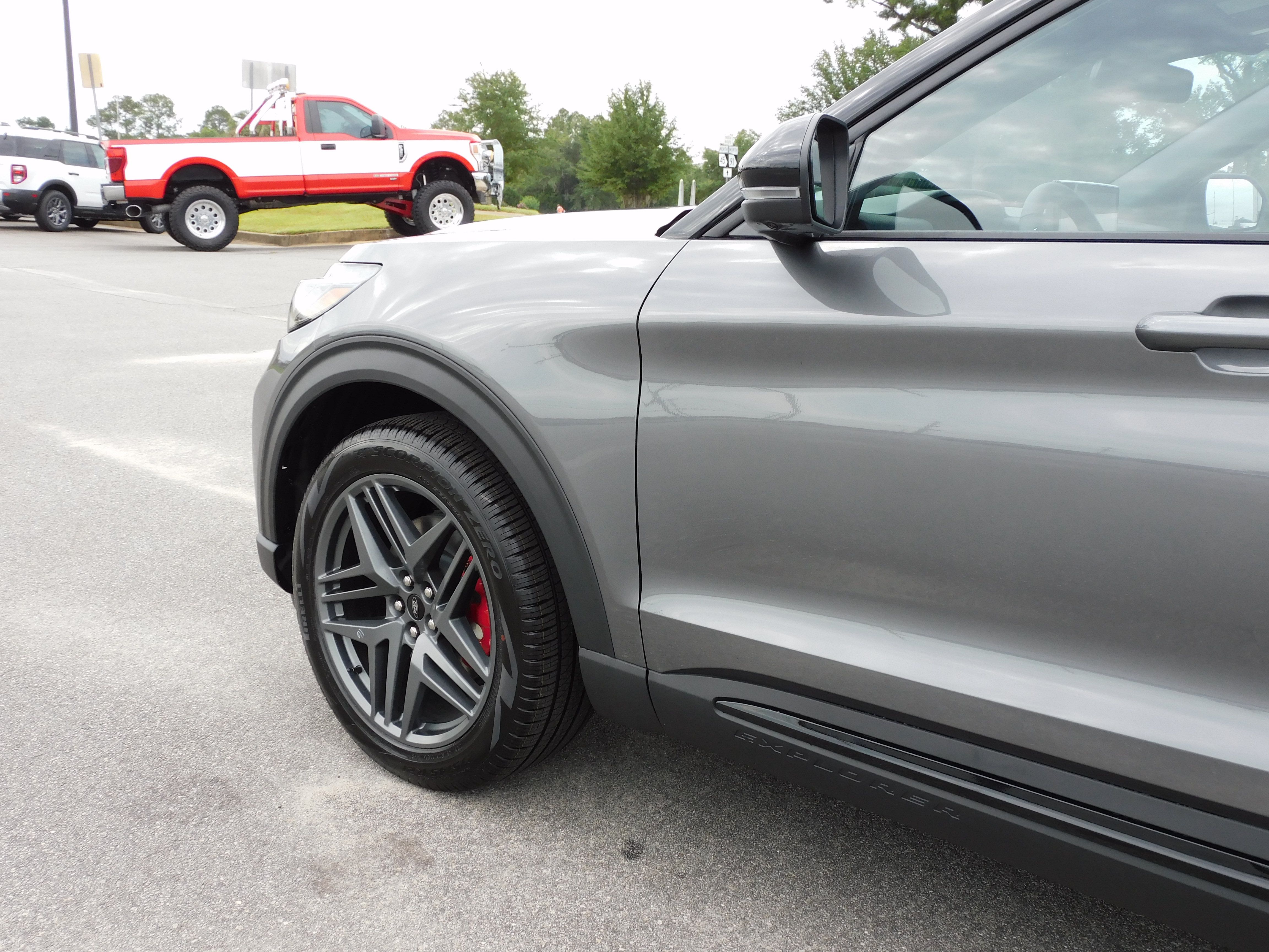 New 2025 Ford Explorer ST w/ Sun And Sound Package RWD image 9