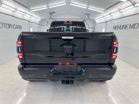 Used 2024 RAM 3500 Big Horn w/ Night Edition AWD/4WD image 5