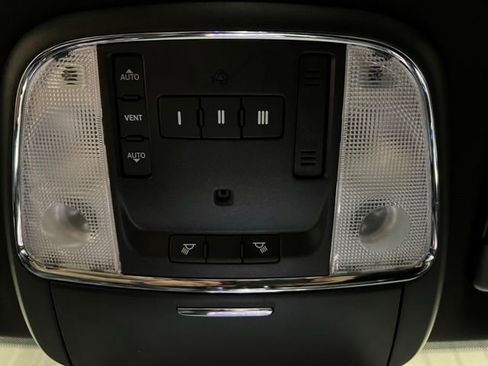 Used 2014 Dodge Charger SXT Plus image 44