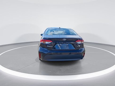 Certified 2023 Toyota Corolla LE image 9
