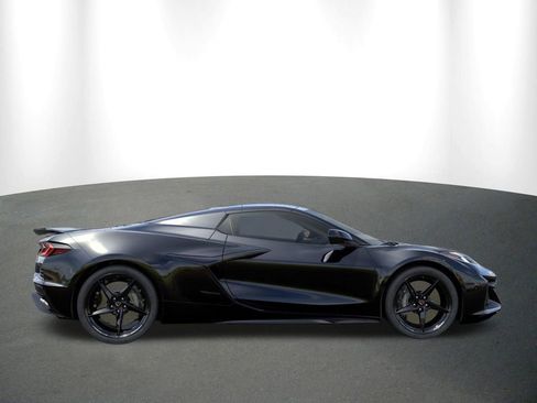 New 2026 Chevrolet Corvette E-Ray AWD/4WD image 6