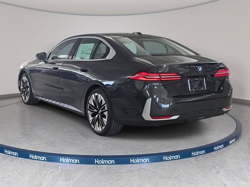 New 2027 BMW 530i RWD image 7
