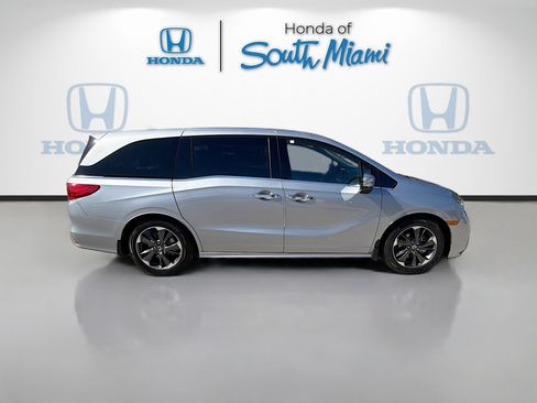 Used 2023 Honda Odyssey Elite image 8