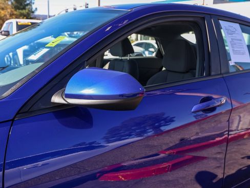 Used 2023 Hyundai Elantra SEL w/ Convenience Package image 12