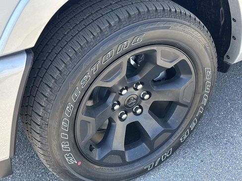 New 2026 RAM 1500 4x4 Crew Cab image 9
