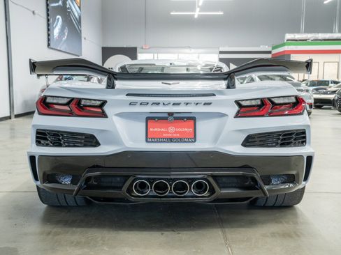 Used 2023 Chevrolet Corvette Z06 w/ Z07 Performance Package image 7