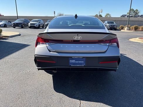 Certified 2025 Hyundai Elantra Sport FWD image 6