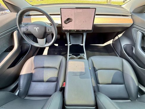 Used 2018 Tesla Model 3 Long Range AWD/4WD image 9