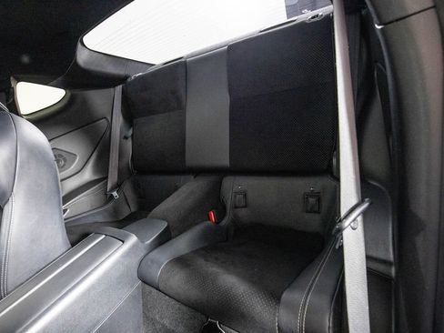 Used 2023 Toyota GR86 Premium RWD image 8