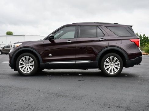 Used 2023 Ford Explorer King Ranch w/ Technology Package AWD/4WD image 4