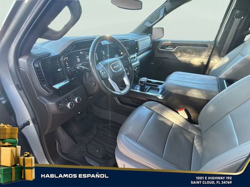 Used 2023 GMC Sierra 1500 SLT image 11