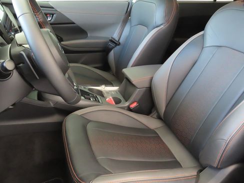 Used 2025 Subaru Crosstrek 2.5i Limited w/ Crosstrek Mirror Package AWD/4WD image 13