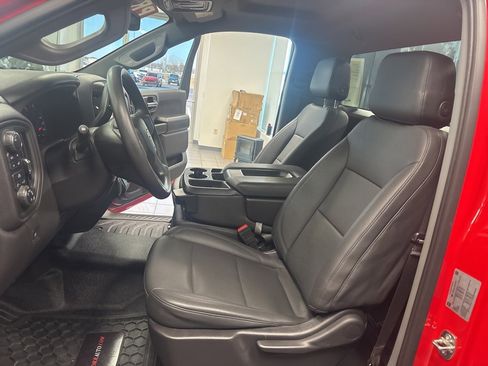 Used 2025 Chevrolet Silverado 1500 W/T image 19