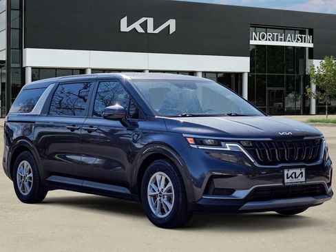 Certified 2024 Kia Carnival LX image 8