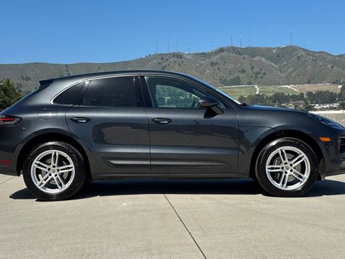 Used 2022 Porsche Macan AWD/4WD image 7