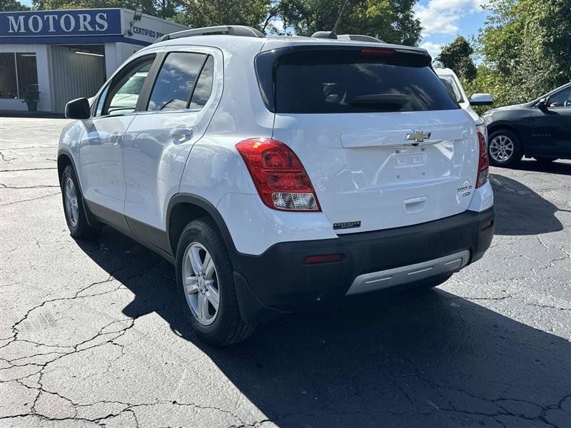 Used 2016 Chevrolet Trax LT w/ LT Convenience Package AWD/4WD image 4