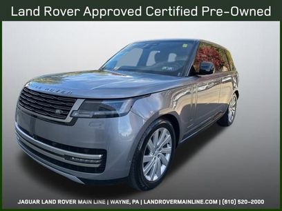 Used 2025 Land Rover Range Rover SE
