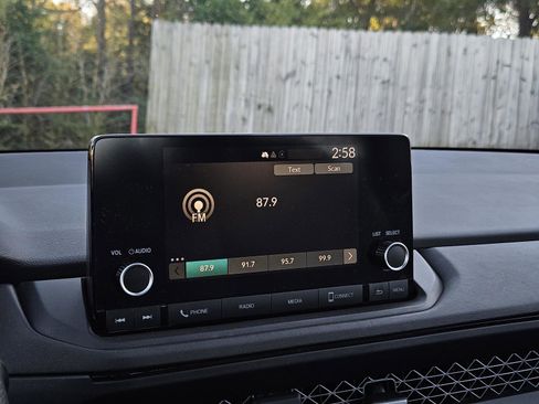 Used 2023 Honda Accord EX image 17