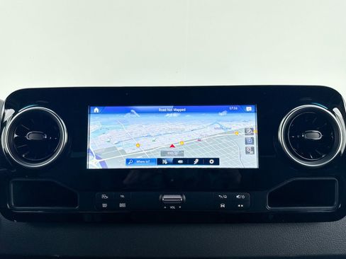 Used 2024 Mercedes-Benz Sprinter 2500 image 43