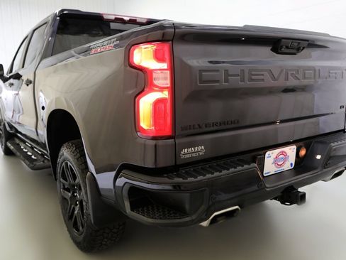 Certified 2022 Chevrolet Silverado 1500 LT Trail Boss w/ LT Trail Boss Premium Package AWD/4WD image 21