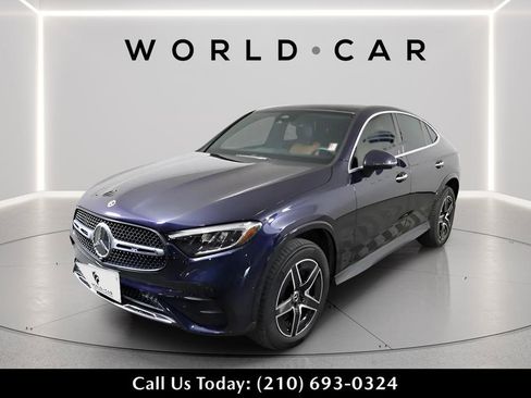 Used 2024 Mercedes-Benz GLC 300 GLC 300 Coupe 4MATIC w/ AMG L image 3