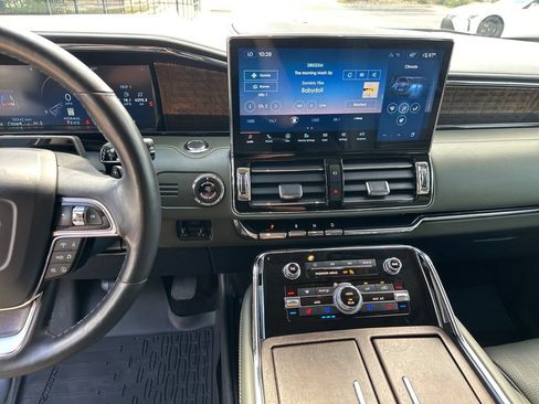 Used 2022 Lincoln Navigator L Black Label AWD/4WD image 22