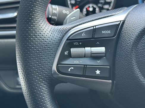 Used 2023 Genesis G70 2.0T w/ Sport Prestige Package RWD image 29