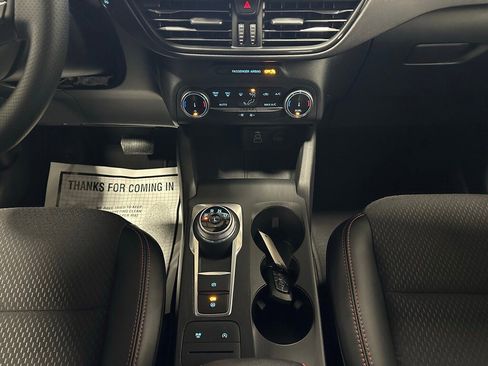 Used 2025 Ford Escape ST-Line image 33
