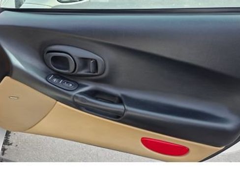 Used 2002 Chevrolet Corvette Convertible w/ Preferred Equipment Group2 RWD image 9