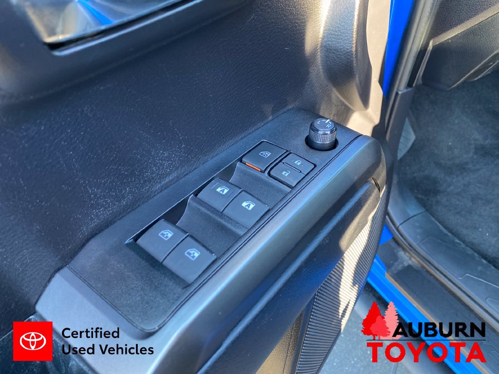 Certified 2021 Toyota Tacoma TRD Off-Road w/ Blackout Package (TMS) AWD/4WD image 11