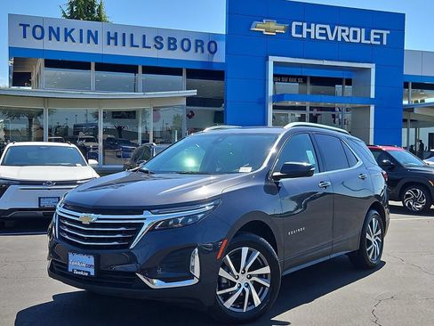 Used 2022 Chevrolet Equinox Premier AWD/4WD image 2