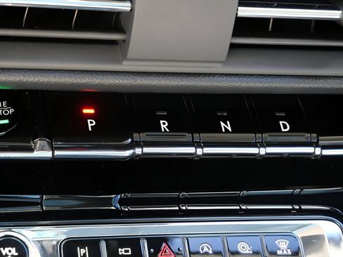 Used 2024 Lincoln Corsair FWD w/ Equipment Group 102A image 22