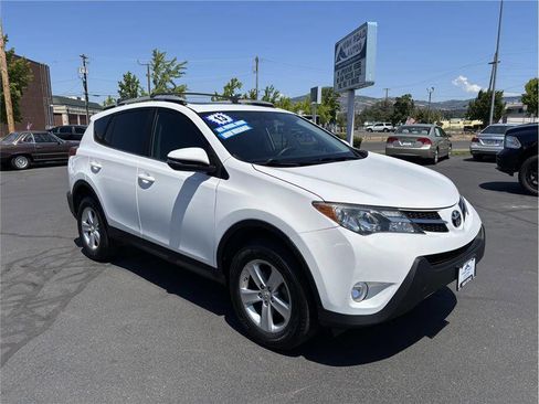 Used 2013 Toyota RAV4 XLE image 7