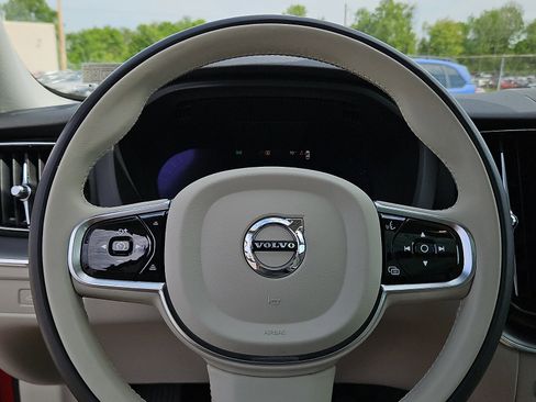 Certified 2023 Volvo XC60 B5 Core w/ Climate Package AWD/4WD image 20