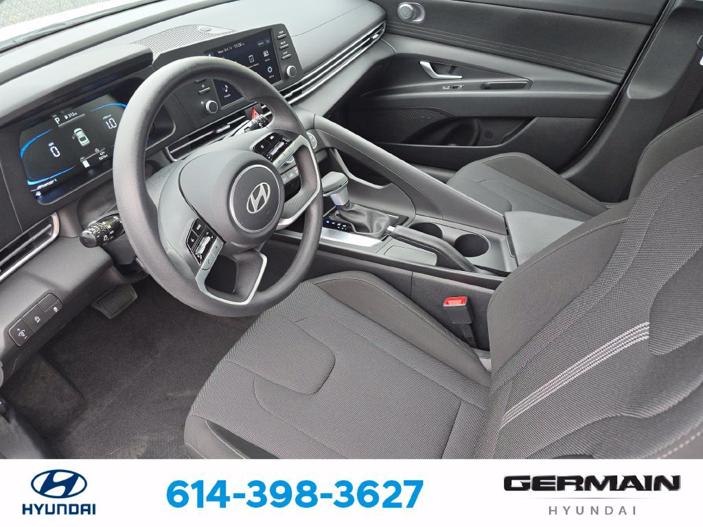 Certified 2026 Hyundai Elantra SE FWD image 18