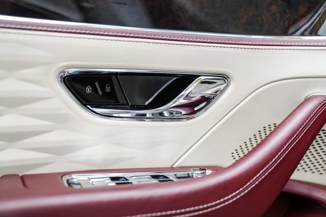 Used 2022 Bentley Flying Spur V8 AWD/4WD image 56