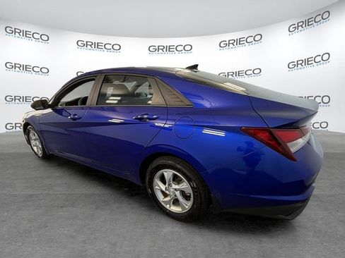 Used 2023 Hyundai Elantra SE FWD image 9