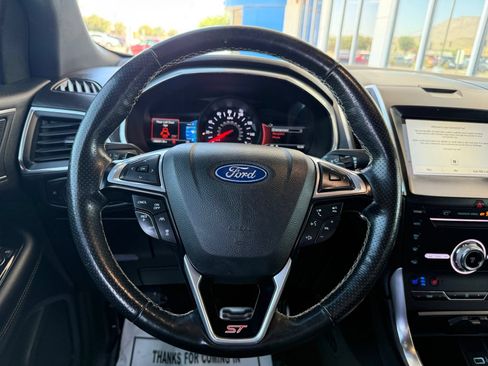 Used 2019 Ford Edge ST w/ Equipment Group 401A AWD/4WD image 19