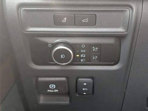 Used 2024 Ford Expedition Limited AWD/4WD image 25
