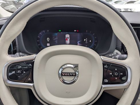 Certified 2023 Volvo XC60 B6 Ultimate image 37