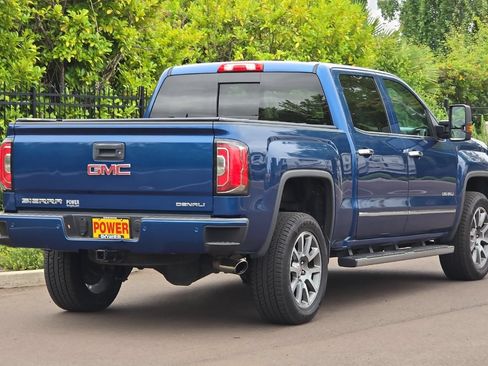 Used 2016 GMC Sierra 1500 Denali w/ Enhanced Driver Alert Package AWD/4WD image 4