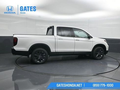 New 2026 Honda Ridgeline Sport image 3