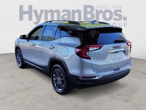 Used 2022 GMC Terrain SLT image 5