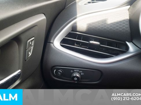 Used 2023 Chevrolet Malibu LT FWD image 19