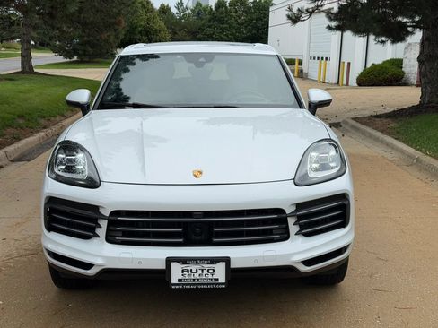 Used 2022 Porsche Cayenne AWD/4WD image 2